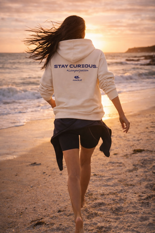 Stay Curious Hoodie - Női