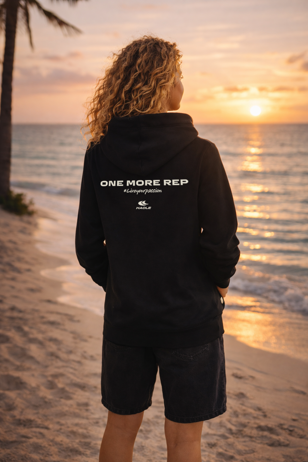 One More Rep Hoodie - Magasított nyakkal - Női